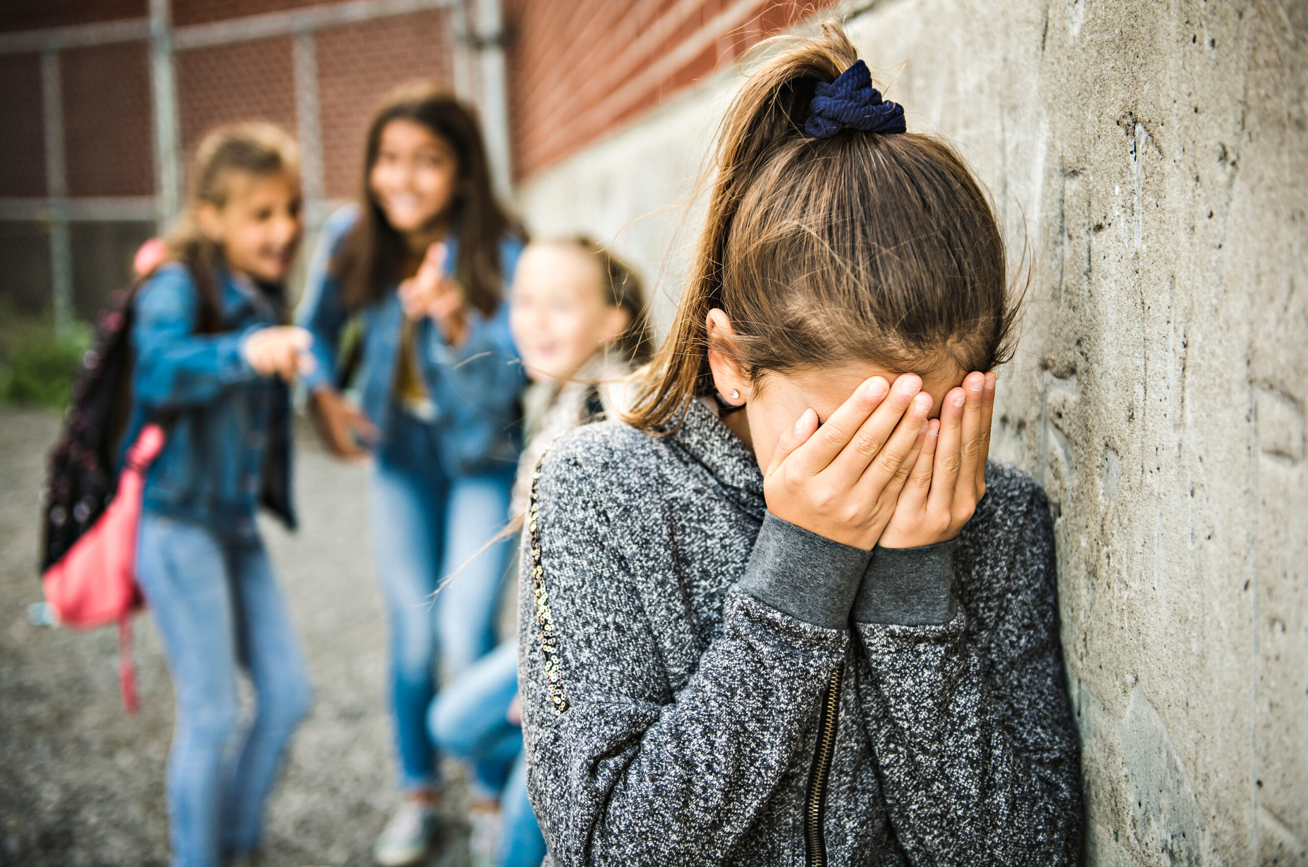 Violencia física y virtual (‘Bullying’) en las escuelas: Un problema mundial que hay que abordar