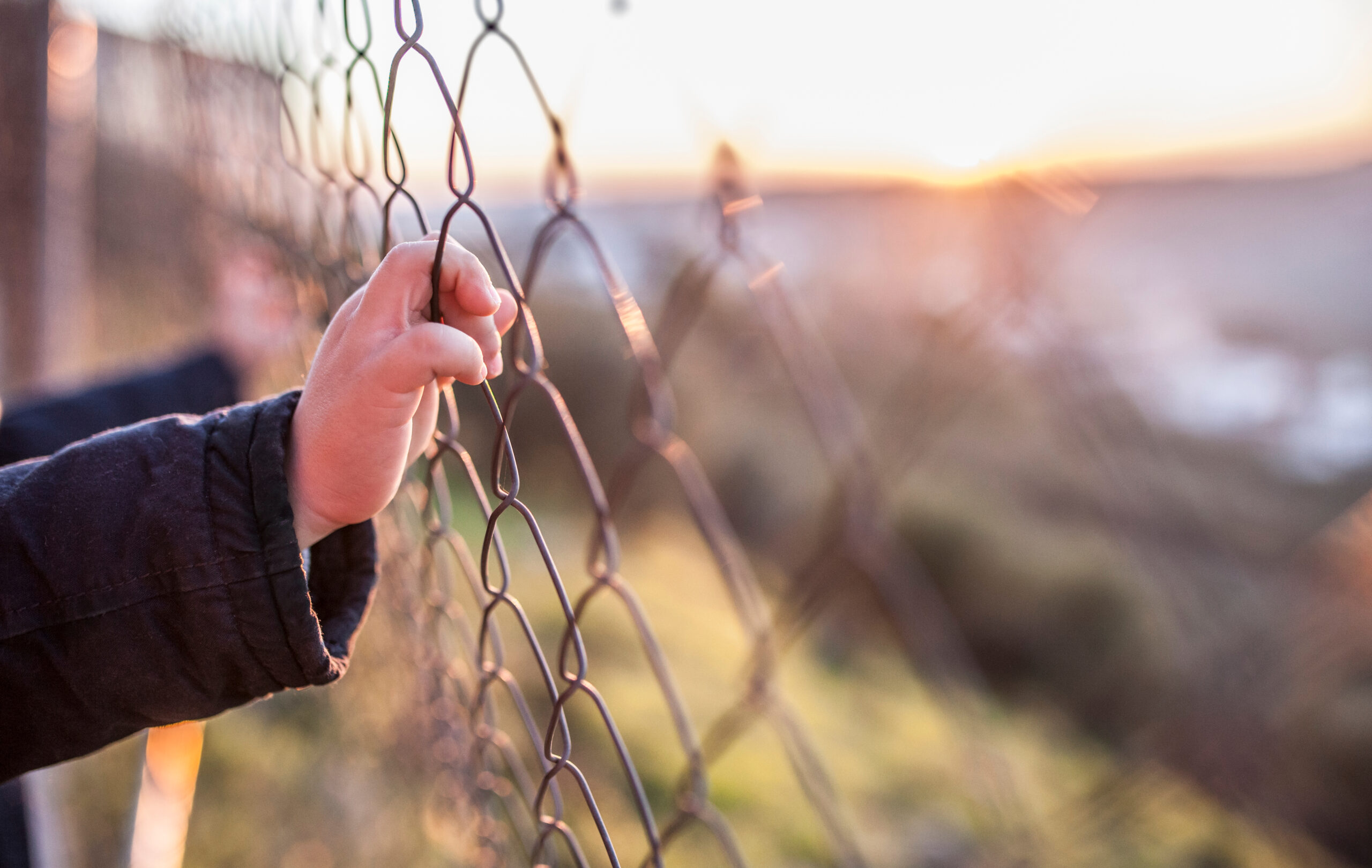 La integración social de menores no acompañados en España: principales desafíos y soluciones
