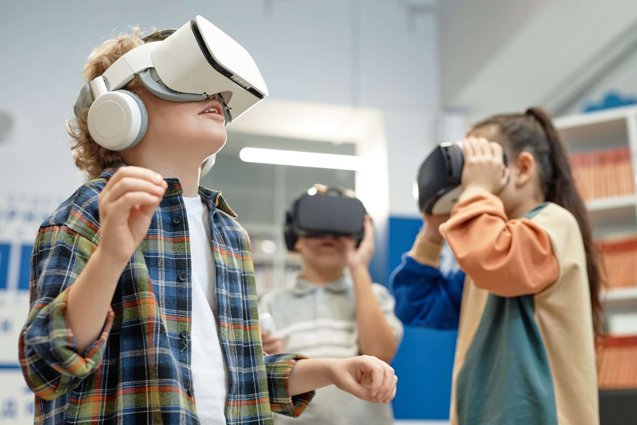 El impacto actual de la tecnología de realidad virtual (RV) en los derechos de los niños